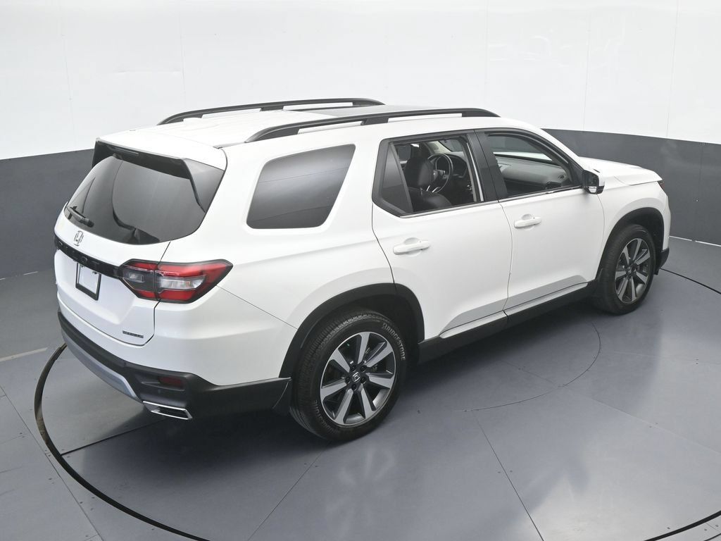 Used 2025 Honda Pilot Touring image 57