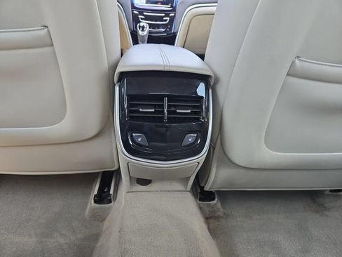 Used 2013 Cadillac XTS Luxury w/ Driver Awareness Package FWD image 12
