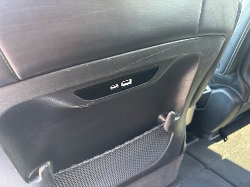 Used 2024 Chrysler Pacifica Touring-L FWD image 29