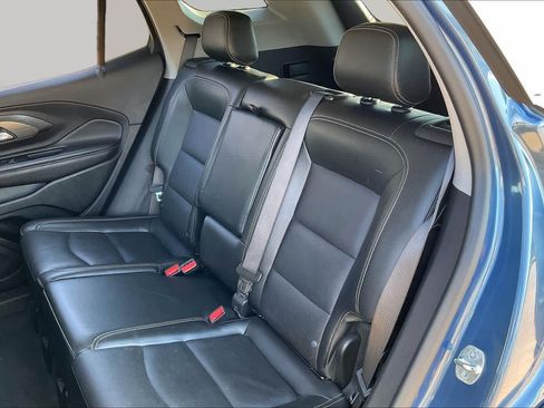 Used 2024 GMC Terrain SLT AWD/4WD image 20