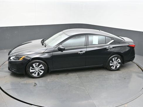 Certified 2025 Nissan Altima 2.5 S image 32