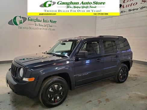 Used 2014 Jeep Patriot Sport image 1