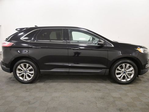 Used 2022 Ford Edge Titanium image 9