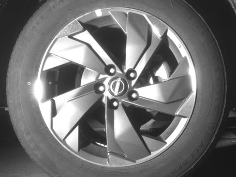 Used 2025 Nissan Rogue SV FWD image 13