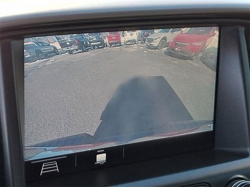 Used 2021 GMC Canyon AT4 image 19