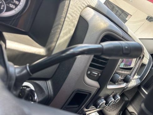 Used 2015 RAM 2500 Tradesman w/ Chrome Appearance Group AWD/4WD image 43
