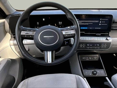 Used 2024 Hyundai Kona SEL w/ Convenience Package FWD image 6