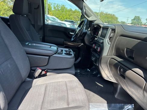 Used 2022 Chevrolet Silverado 1500 RST RWD image 13