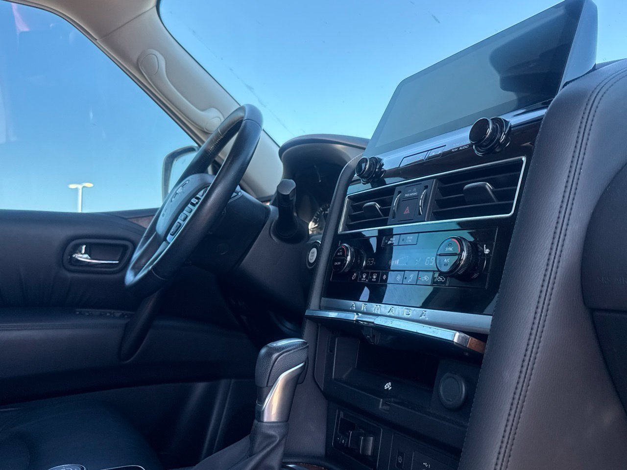 Certified 2023 Nissan Armada SL w/ Captain's Chairs Package AWD/4WD image 30