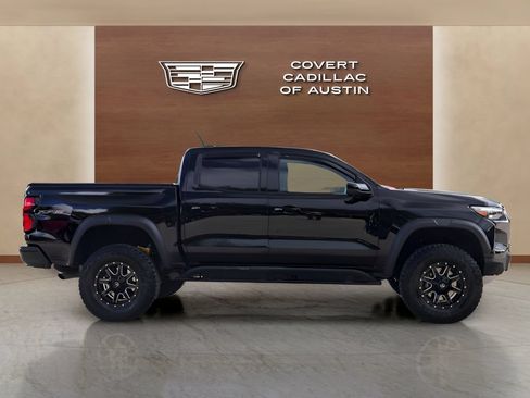 Used 2024 Chevrolet Colorado ZR2 w/ Technology Package AWD/4WD image 5