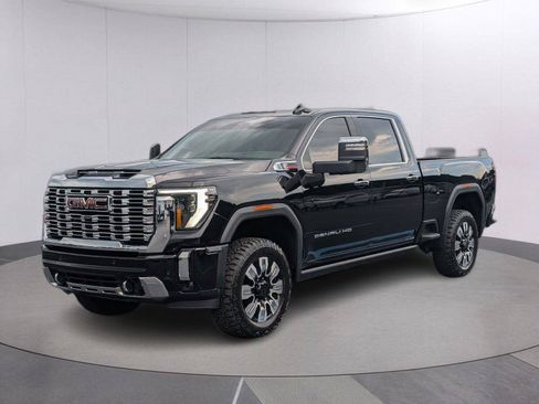 Used 2025 GMC Sierra 2500 Denali w/ Denali Reserve Package AWD/4WD image 1