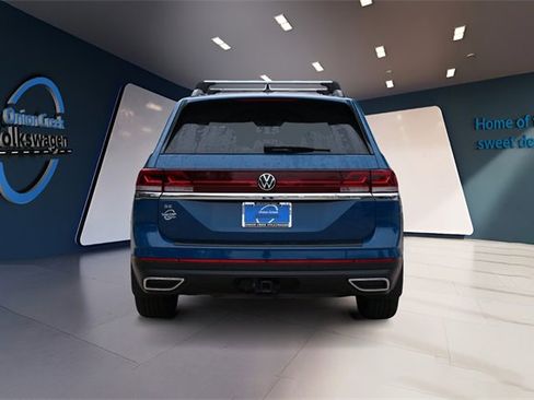 Certified 2025 Volkswagen Atlas SE image 6