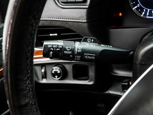 Used 2019 Cadillac Escalade Luxury image 31