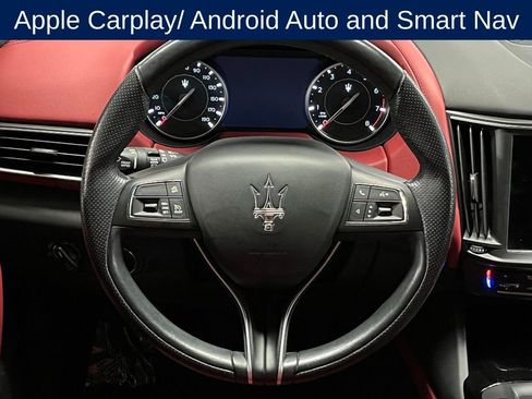 Used 2021 Maserati Levante image 8