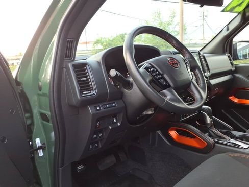 Used 2024 Nissan Frontier PRO-4X w/ Pro Convenience Package AWD/4WD image 22