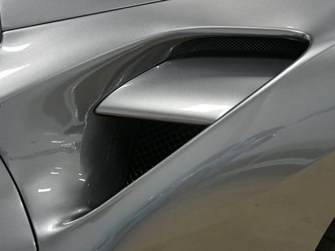 Used 2018 Ferrari 488 Spider image 17