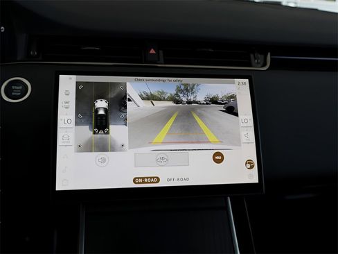 New 2026 Land Rover Range Rover Evoque Dynamic SE image 47