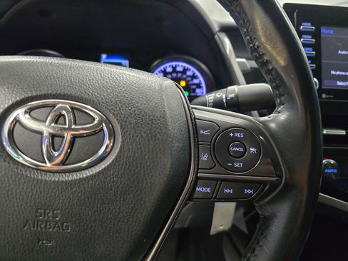 Used 2023 Toyota Camry SE FWD image 19