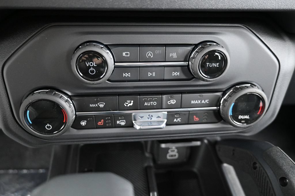New 2026 Ford Bronco Raptor AWD/4WD image 17
