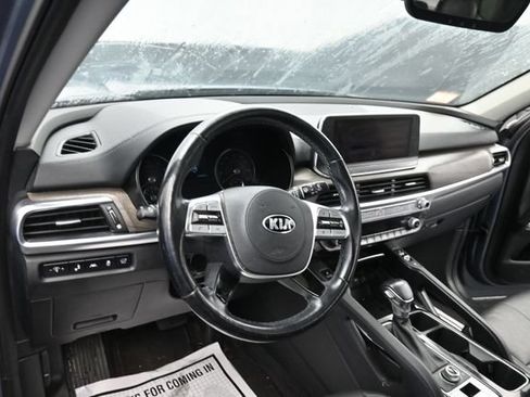Used 2020 Kia Telluride EX AWD/4WD image 17