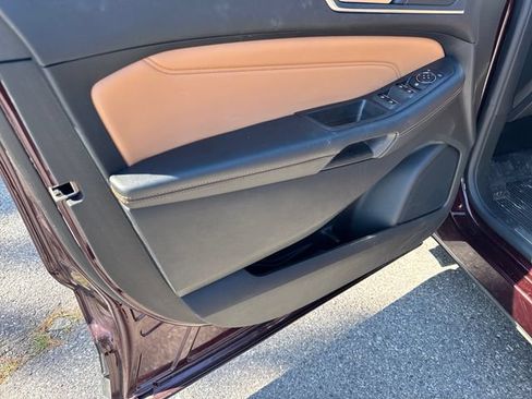 Used 2024 Ford Edge Titanium w/ Titanium Elite Package AWD/4WD image 11