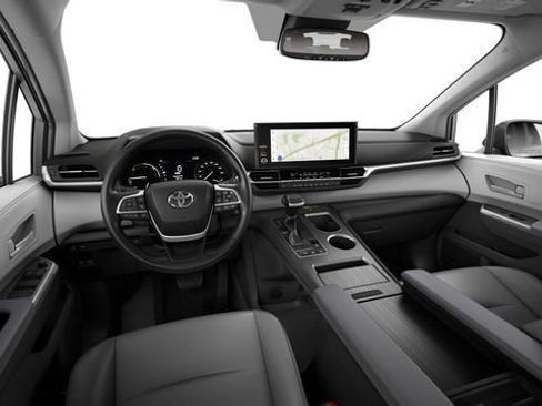 New 2026 Toyota Sienna XLE AWD/4WD image 5