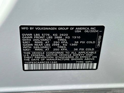 Certified 2024 Volkswagen Atlas Cross Sport SEL Premium R-Line AWD/4WD image 25
