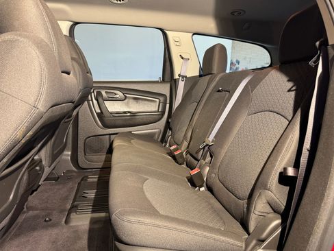Used 2012 Chevrolet Traverse LT image 23