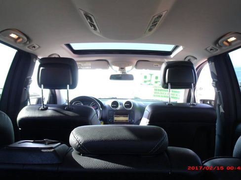 Used 2010 Mercedes-Benz GL 450 4MATIC image 17