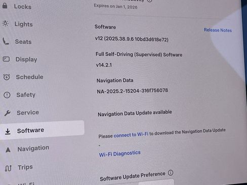 Used 2023 Tesla Model Y Long Range image 18