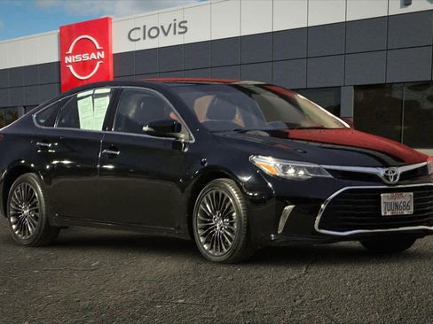 Used 2016 Toyota Avalon Touring image 10