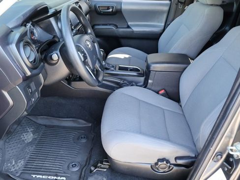 Used 2020 Toyota Tacoma SR AWD/4WD image 21
