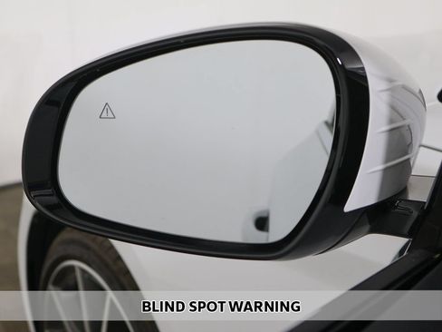 Used 2026 Genesis G70 2.5T AWD/4WD image 5