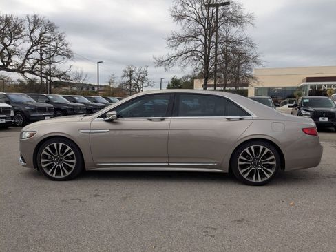 Used 2019 Lincoln Continental Reserve image 6