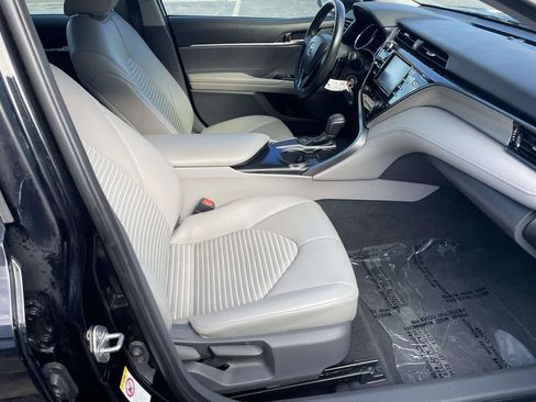 Used 2019 Toyota Camry SE image 45
