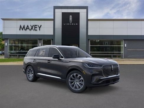New 2026 Lincoln Aviator AWD image 95