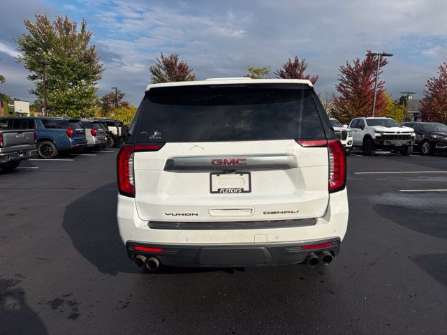 Used 2023 GMC Yukon Denali w/ Advanced Technology Package AWD/4WD image 7