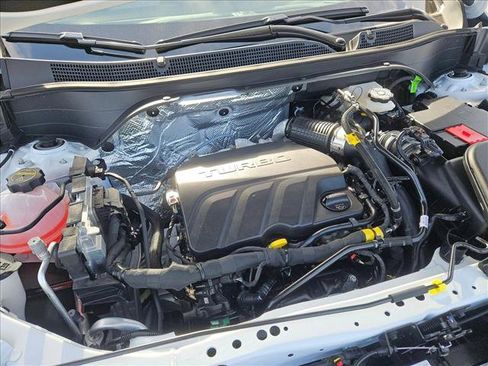 New 2026 Chevrolet Trax RS w/ Driver Confidence Package image 16