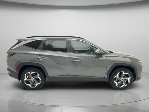 Used 2024 Hyundai Tucson SEL w/ Convenience Package AWD/4WD image 2