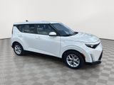 Certified 2024 Kia Soul LX w/ Option Group 015 image 3