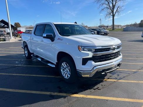 New 2026 Chevrolet Silverado 1500 LT w/ Z71 Off-Road Package image 7