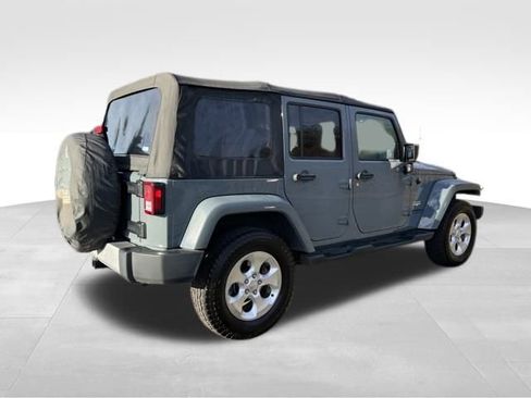 Used 2014 Jeep Wrangler Unlimited Sahara image 7