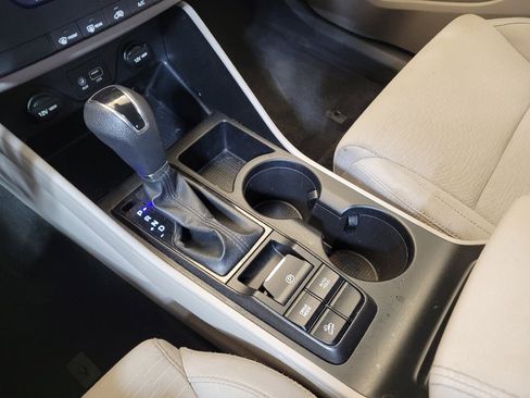 Used 2019 Hyundai Tucson SE AWD/4WD image 26