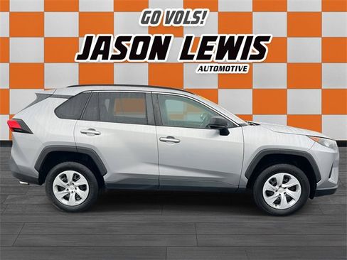 Used 2020 Toyota RAV4 LE image 2