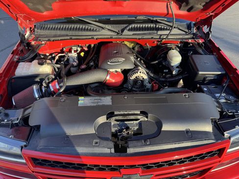 Used 2006 Chevrolet Silverado 1500 LT w/ Light Duty Power Package image 21