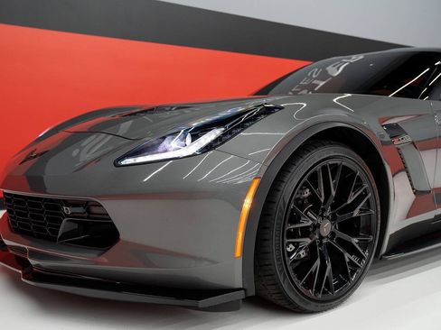 Used 2016 Chevrolet Corvette Z06 w/ 2LZ Preferred Equipment Group RWD image 22