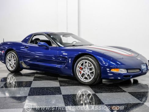 Used 2004 Chevrolet Corvette Z06 w/ Z06 Preferred Equipment Group image 14