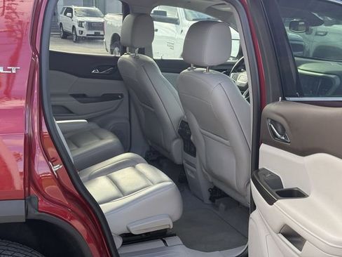 Used 2019 GMC Acadia SLT AWD/4WD image 32