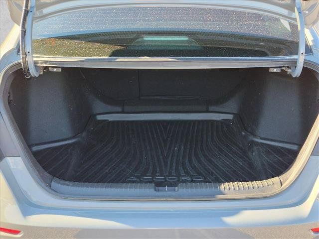 Used 2025 Honda Accord SE image 6