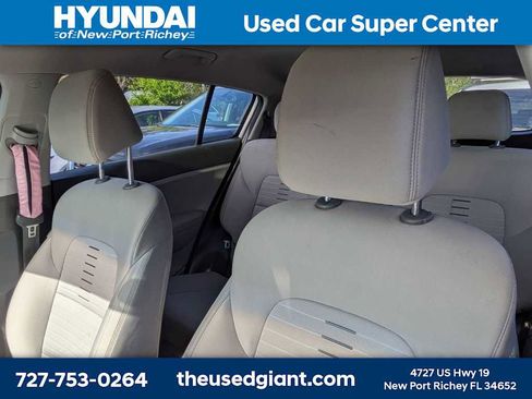 Used 2017 Kia Sportage LX w/ LX Popular Package AWD/4WD image 3